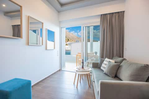 Successful Airbnb property: Coastline of paradise 2 in δήμος αρχανών αστερουσίων
