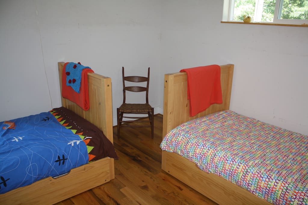 Twin beds each with a trundle