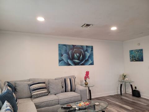 2 br near FLL airport and cruise