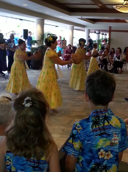 Hawaiian culture is so beautiful