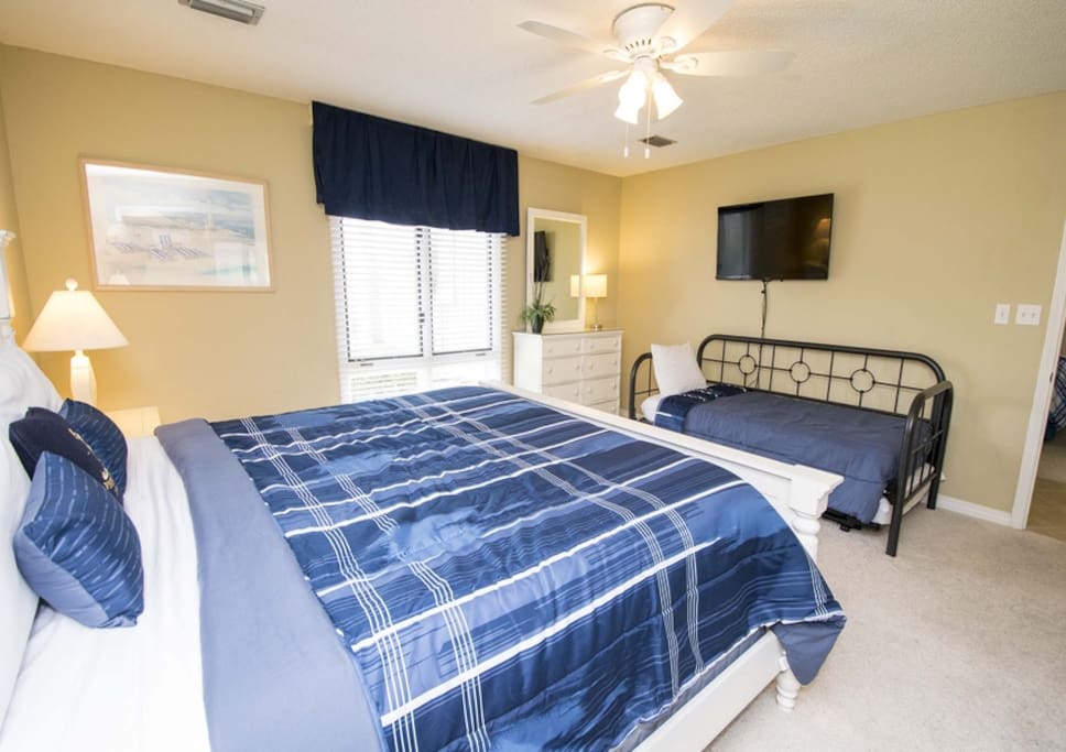 Bedroom 1-2