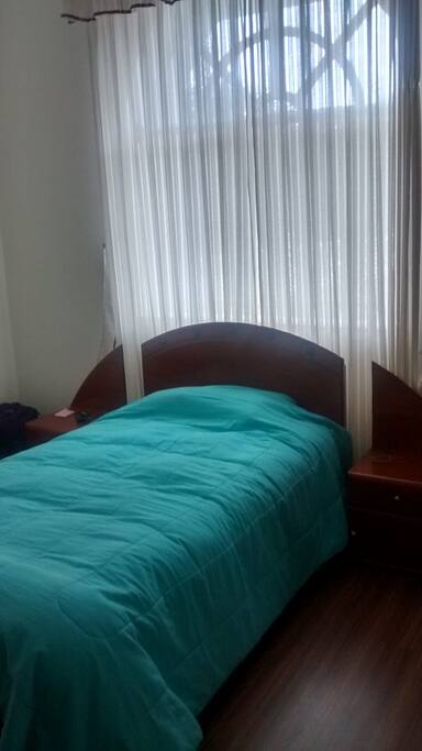 Habitacion con cama matrimonial