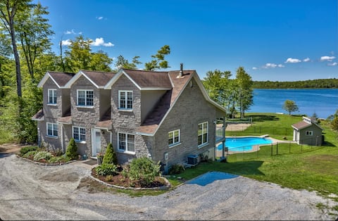 Lake house with private pool and resort amenities
