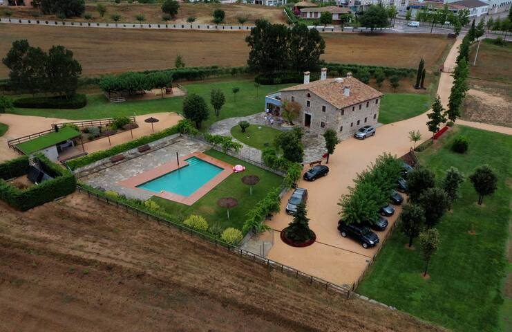 Masia a Llagostera per grups – Can Cateura gallery image 3