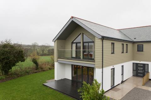 Tresweden Annex (2 bed sleeps 5)