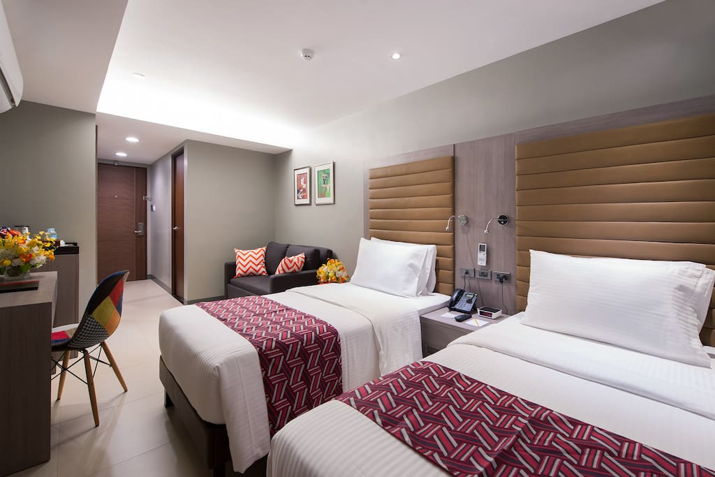 Spacious room with extra pullout bed for group travellers or family