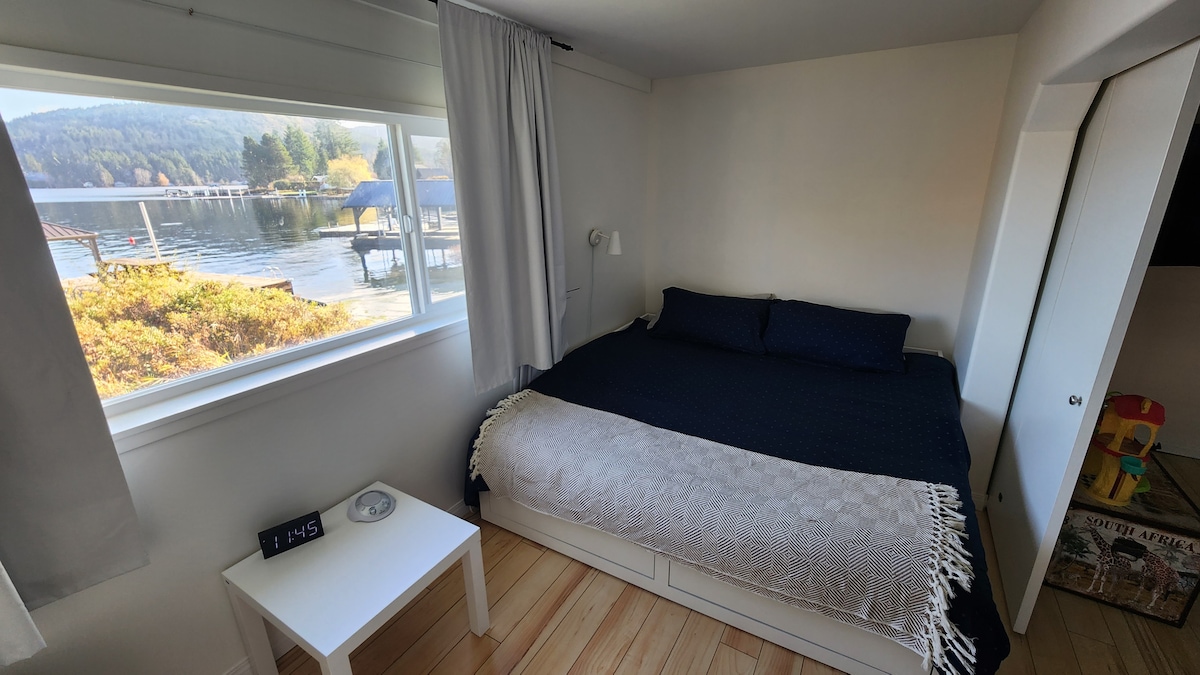 加大双人床入口层