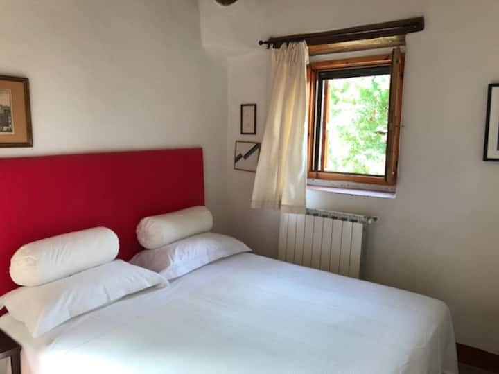 Dormitorio matrimonial pequeño