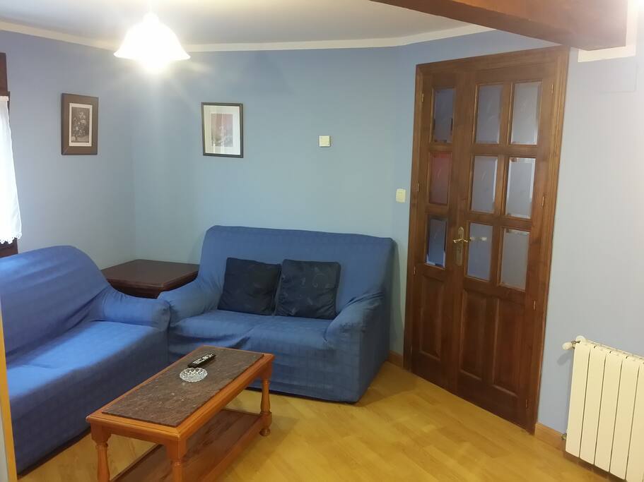 Salón con tv plasma