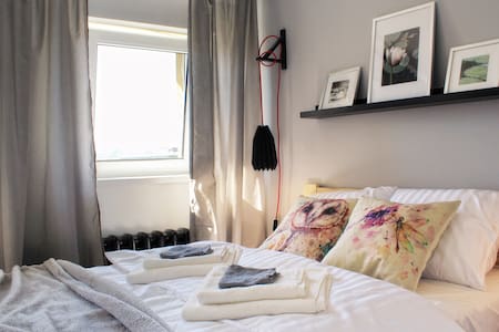 P3 Between old town and business heart of Wroclaw