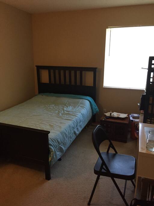 Second smaller bedroom