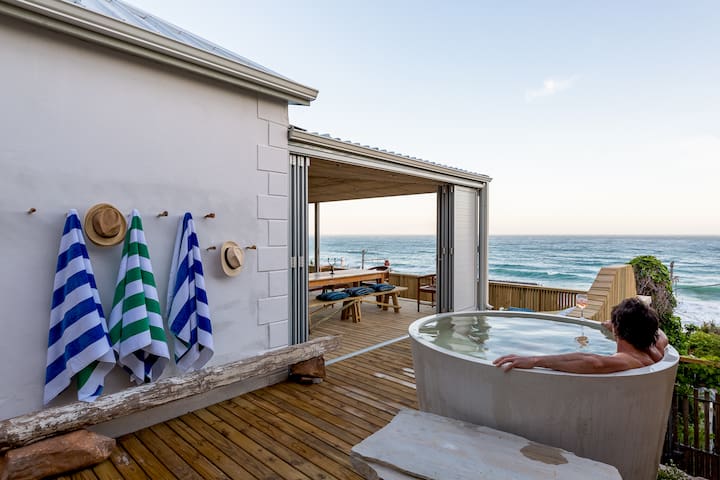 Bungalow with spectacular views.