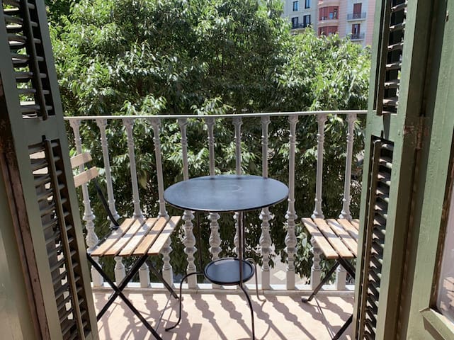 Casa Consell Gran Via managed Airbnb listing 2