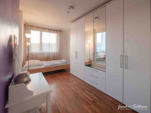 Apartment room in a quiet location with roof terrace