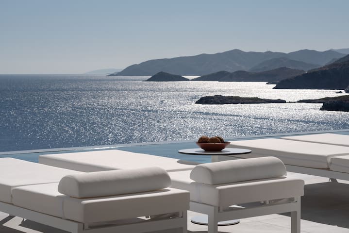 Ode Iconic Residence, forever in blue – Best Villa