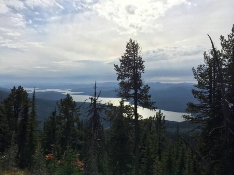Fantastic Waterfront Destination Cabins for Rent in Priest Lake