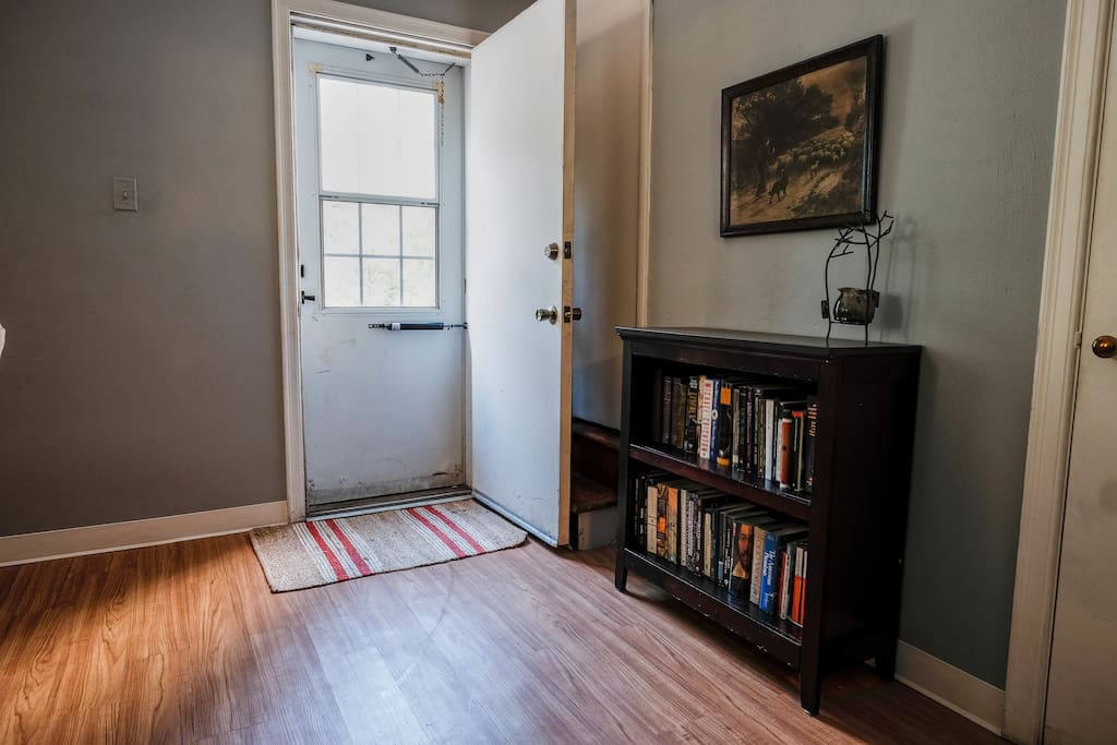 Entry way