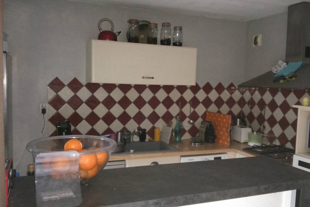 Cuisine ouverte sur le salon
Open kitchen