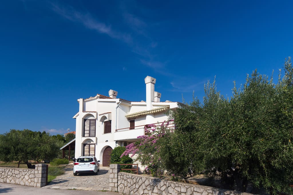 entrance and parking