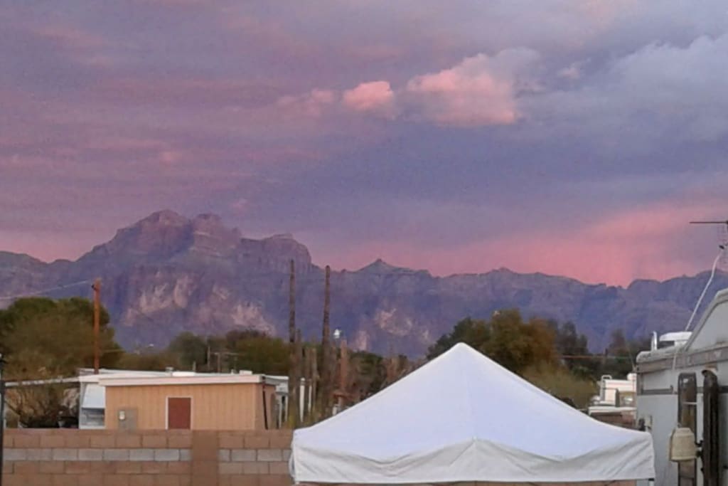 Spectacular views of the Superstition Mountains!!