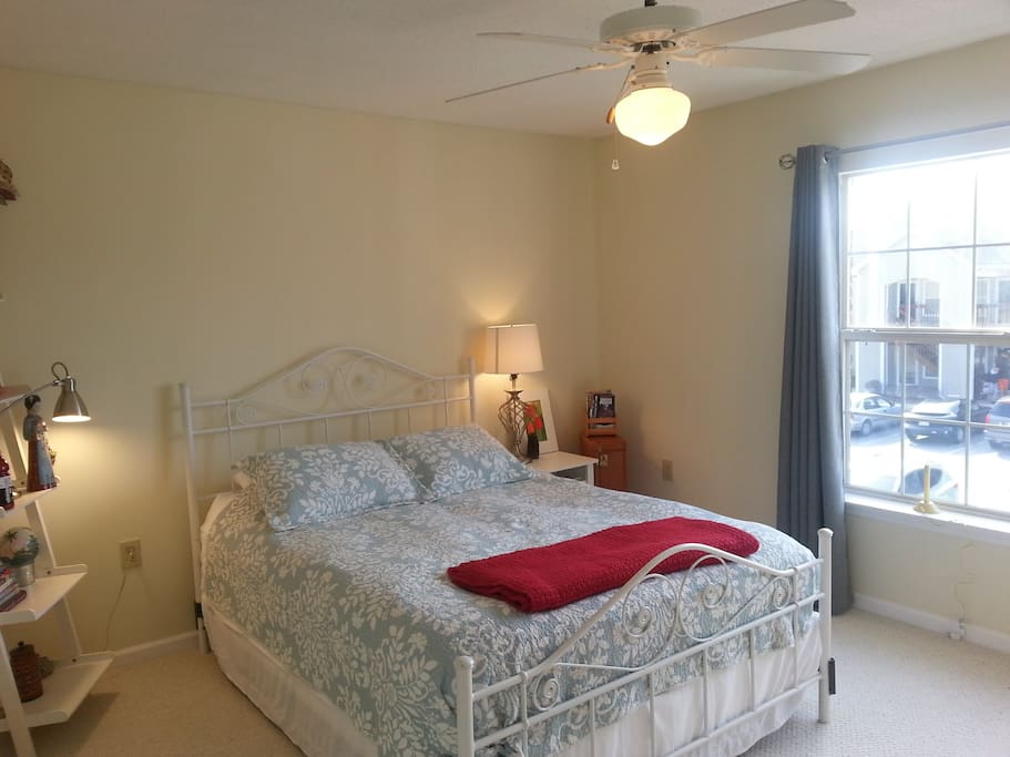 Front bedroom - queen bed, closet and drawer space, bathroom located next door.