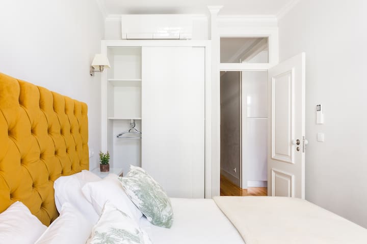 I I I Esq-Trendy Apartment in the Heart of Downtown gallery image 2