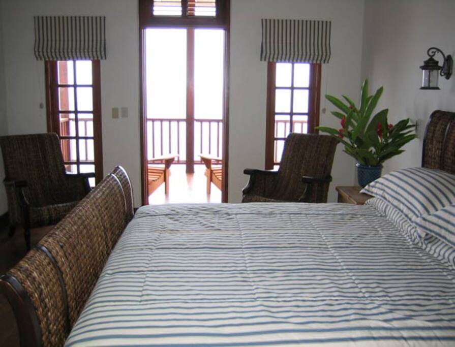 Queen Bed