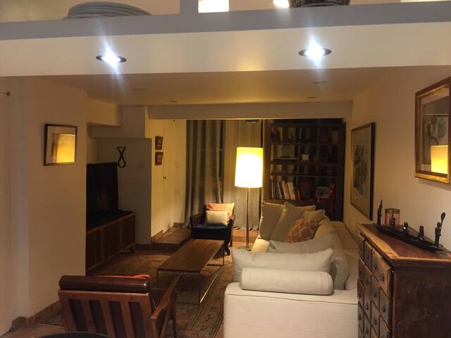 Upper East Brownstone Duplex 4Beds 3Bath & Garden gallery image 5