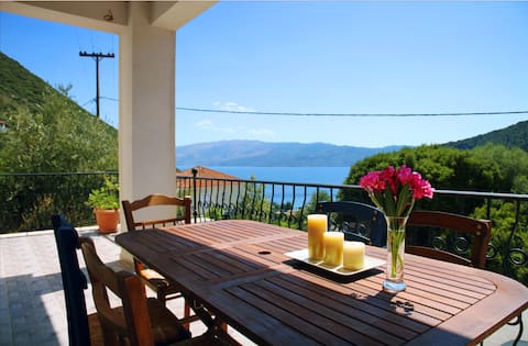 Successful Airbnb property: Ionian island villa in Δήμος Ιθάκης