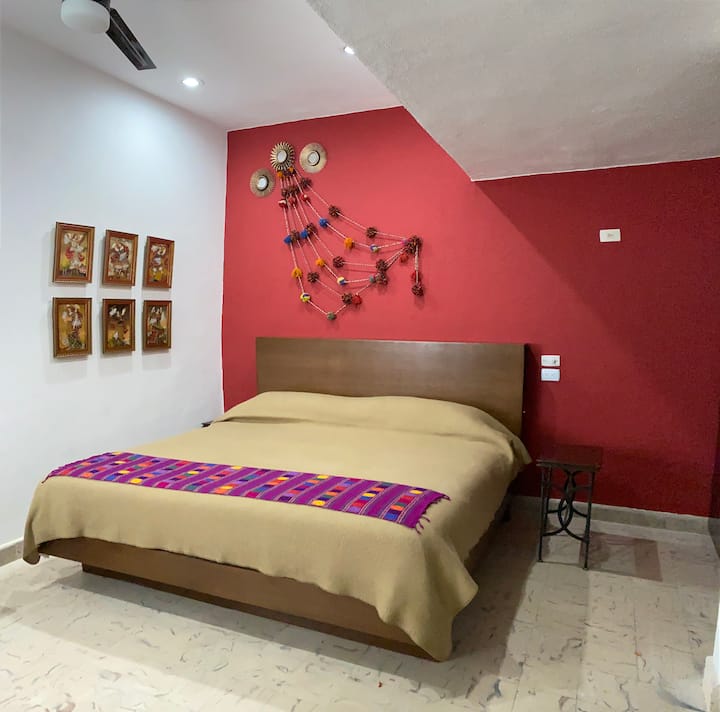 חדר פרטי מספר 2 עם חדר רחצה פרטי מקורה