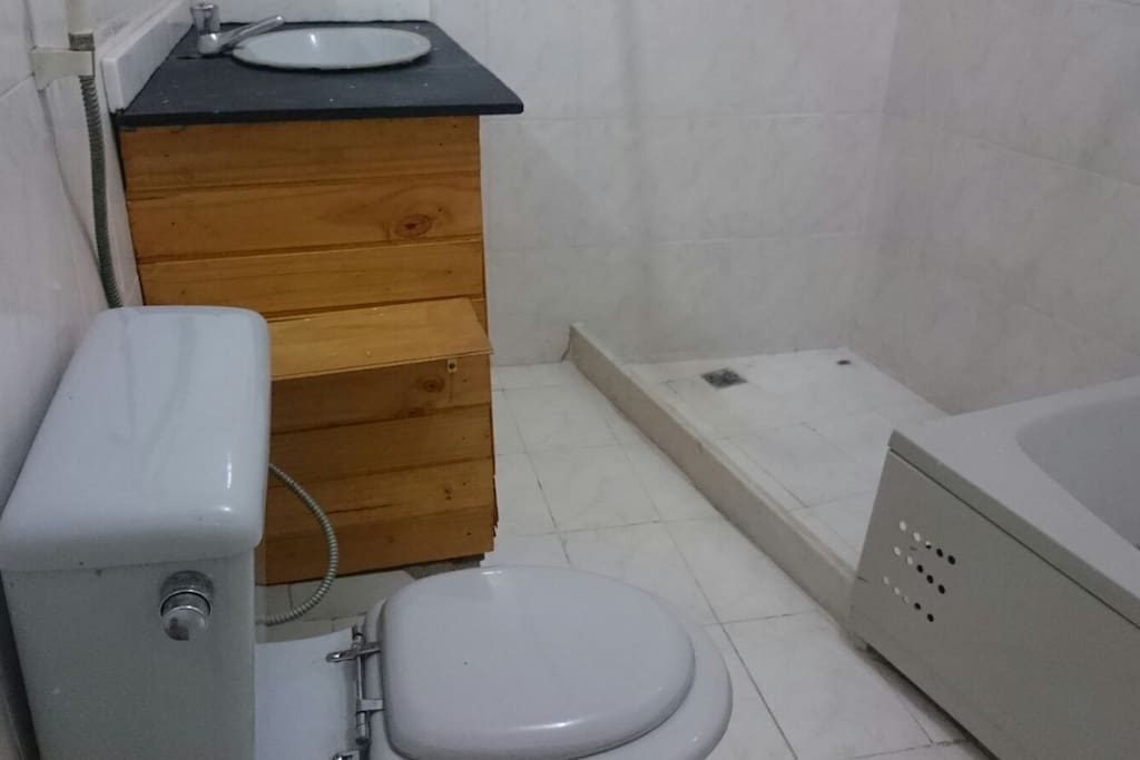 Banheiro super confortável e espaçoso