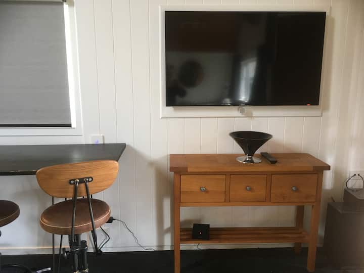 Lovely Alpine Style Chalet Close To Lake And Town. - Taupo