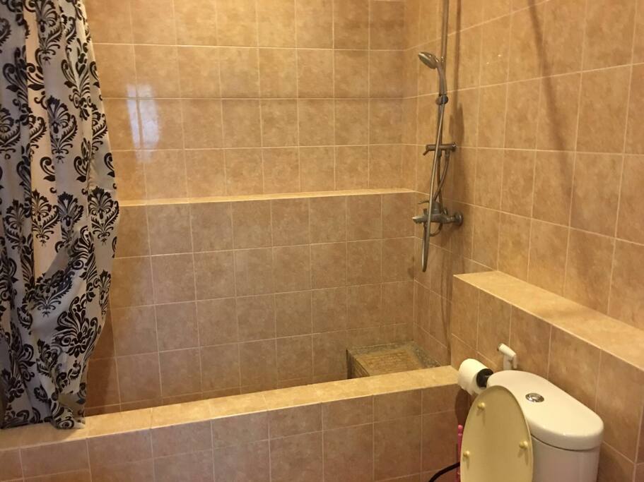 Hot and cold water for shower