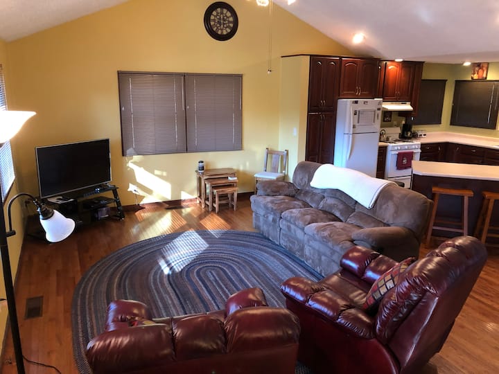 Cozy Cottage Near Notre Dame, Casino And Downtown - 사우스벤드