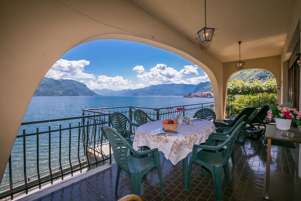 Al fresco dining with amazing views