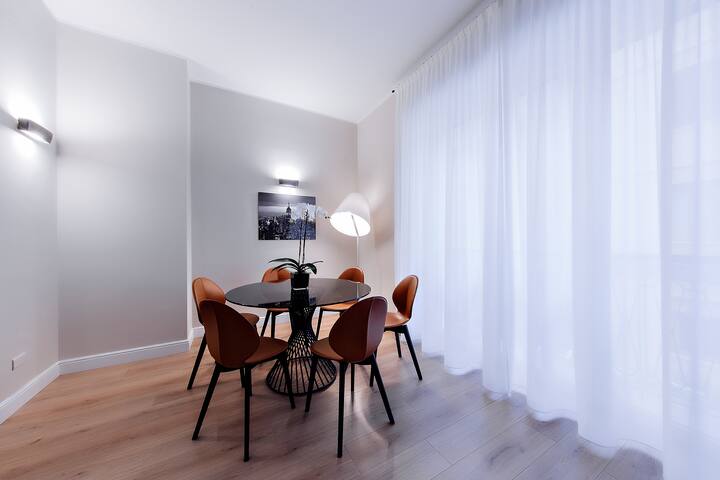 Milano Manzoni-MonteNapoleone VP103 C (CIM-01046) gallery image 3