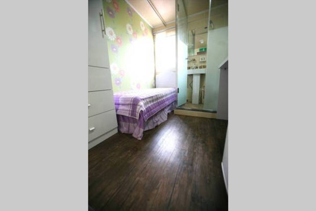 1 bed room