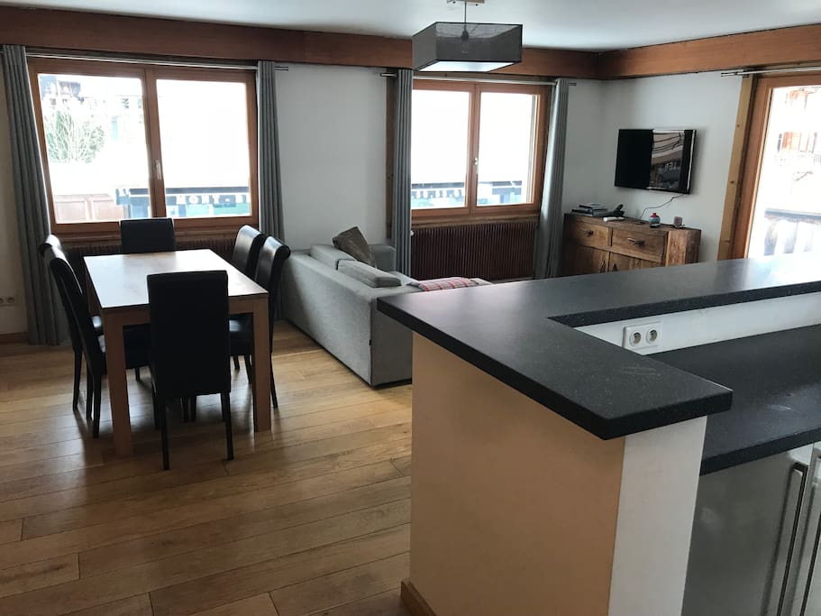 View of living and dining room area - daylight