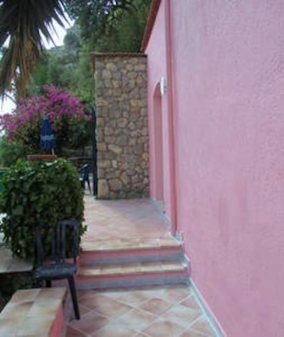 To the terrace
