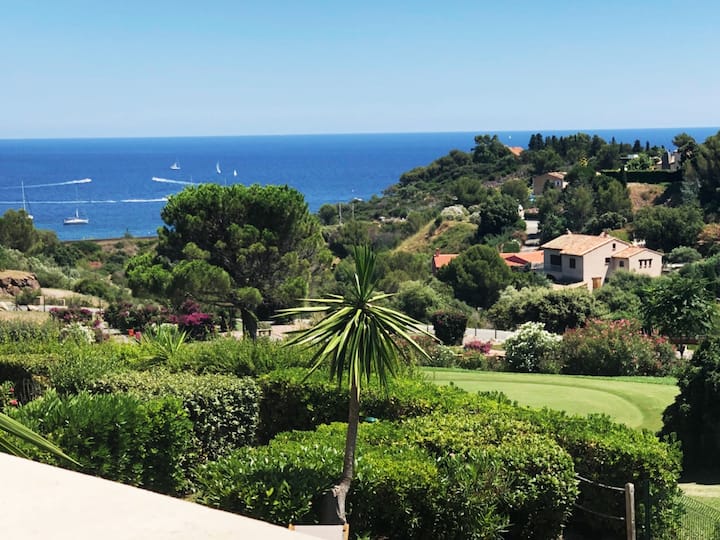 Studio Vue Golf Et Mer - Fréjus