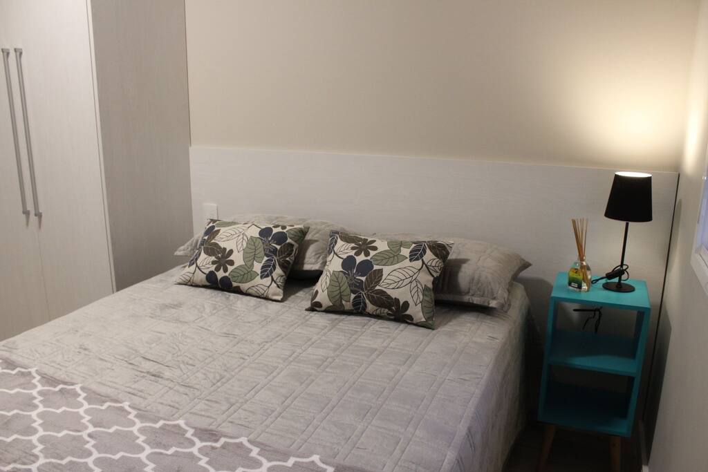 Quarto casal.