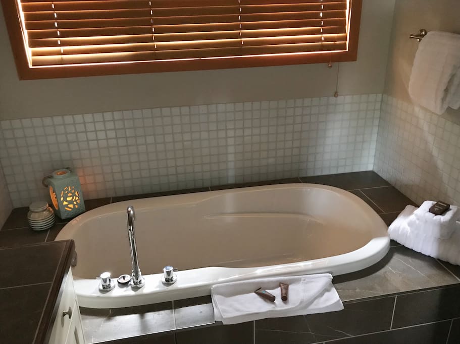 Upstairs bathroom with soaker tub