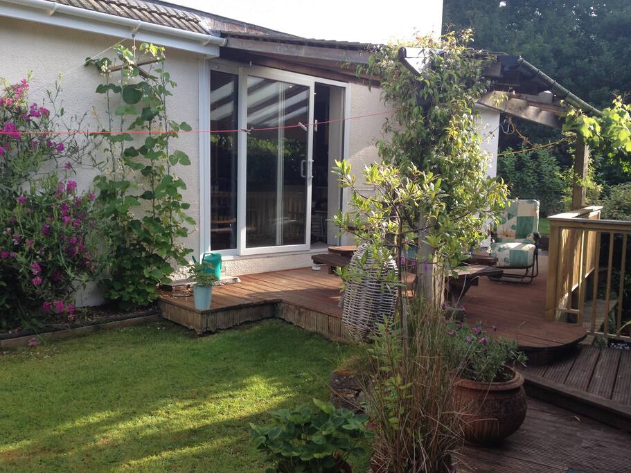 patio doors leading into kitchen