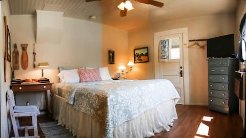 Blue Lagoon, Fish House Inn