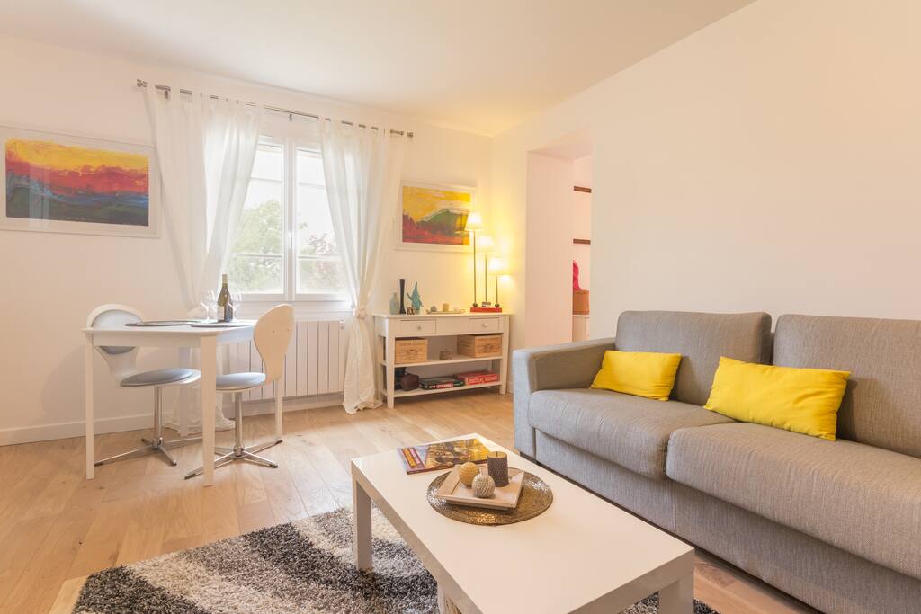 Ambiance chaleureuse, parquet de chêne, TV HD et internet en wifi