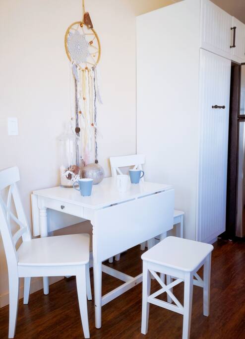 extendable table sits comfortably for 4