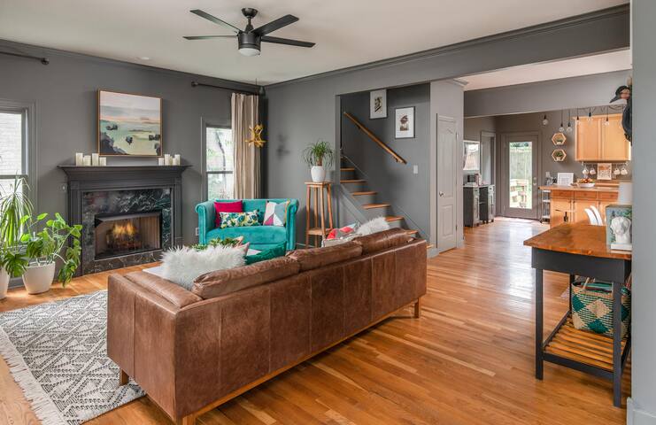 Cozy Modern in Germantown – 1.5m walk to Broadway gallery image 4