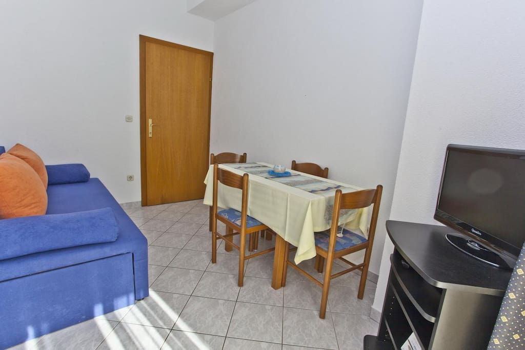 Dining room, Surface: 8 m²