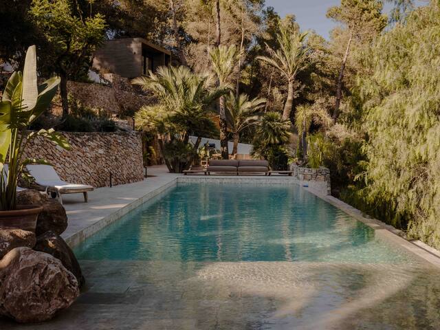 Home Suite Home managed Airbnb listing 3