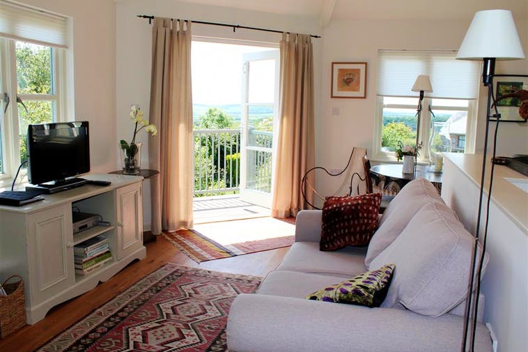 Top performing Airbnb: The Pink Tower - Broad Chalke in Wiltshire